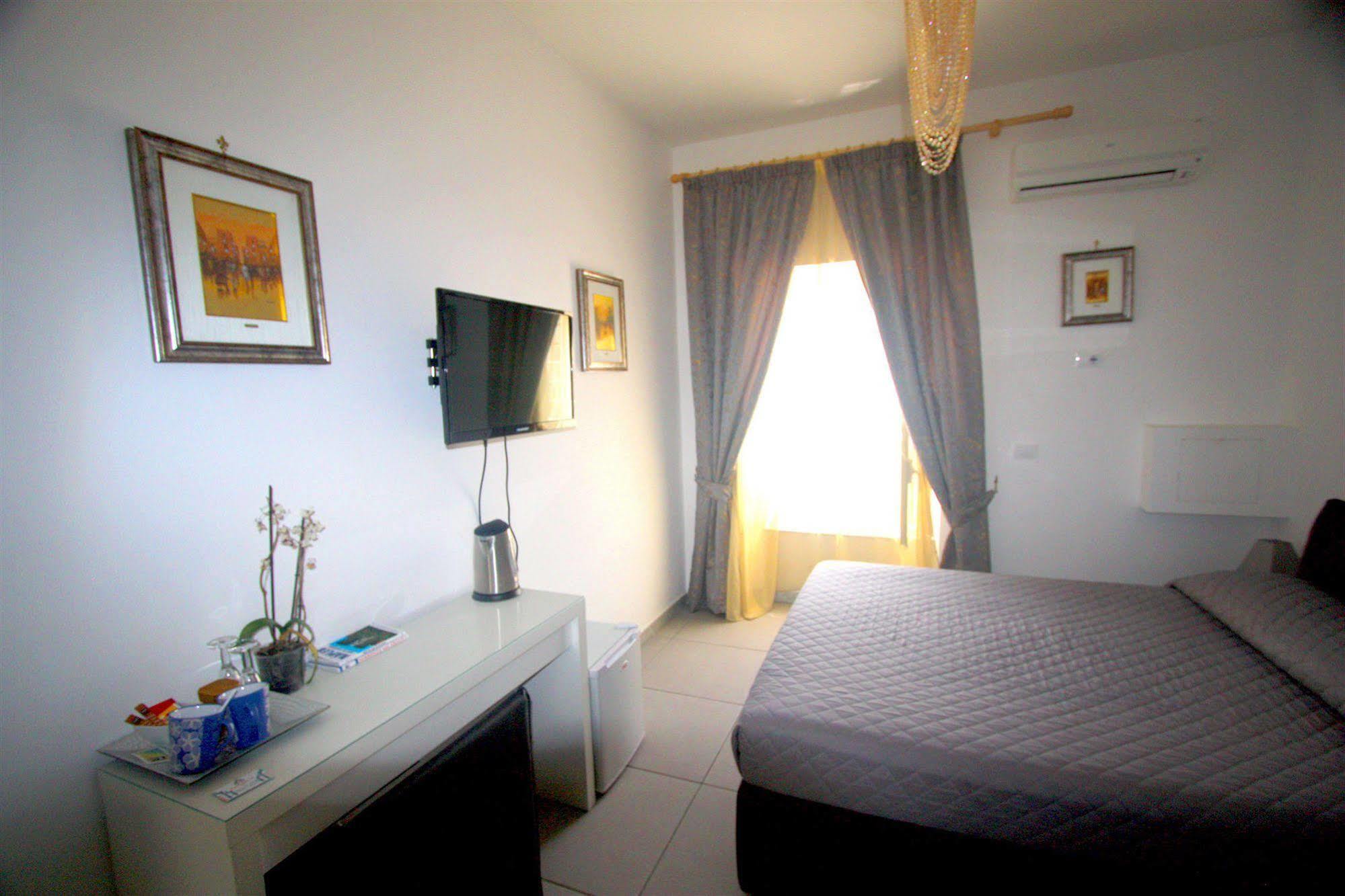 Megaride Santa Lucia Bed & Breakfast Napoli Eksteriør bilde